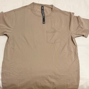 VUORI Men's Tan T-Shirt new